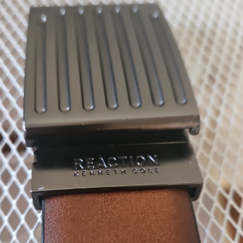 Kenneth Cole Brown and Black Imitation  Leather Belt with Metal Buckle Size MED